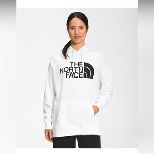 The North Face Women’s Hoodie NWT size M